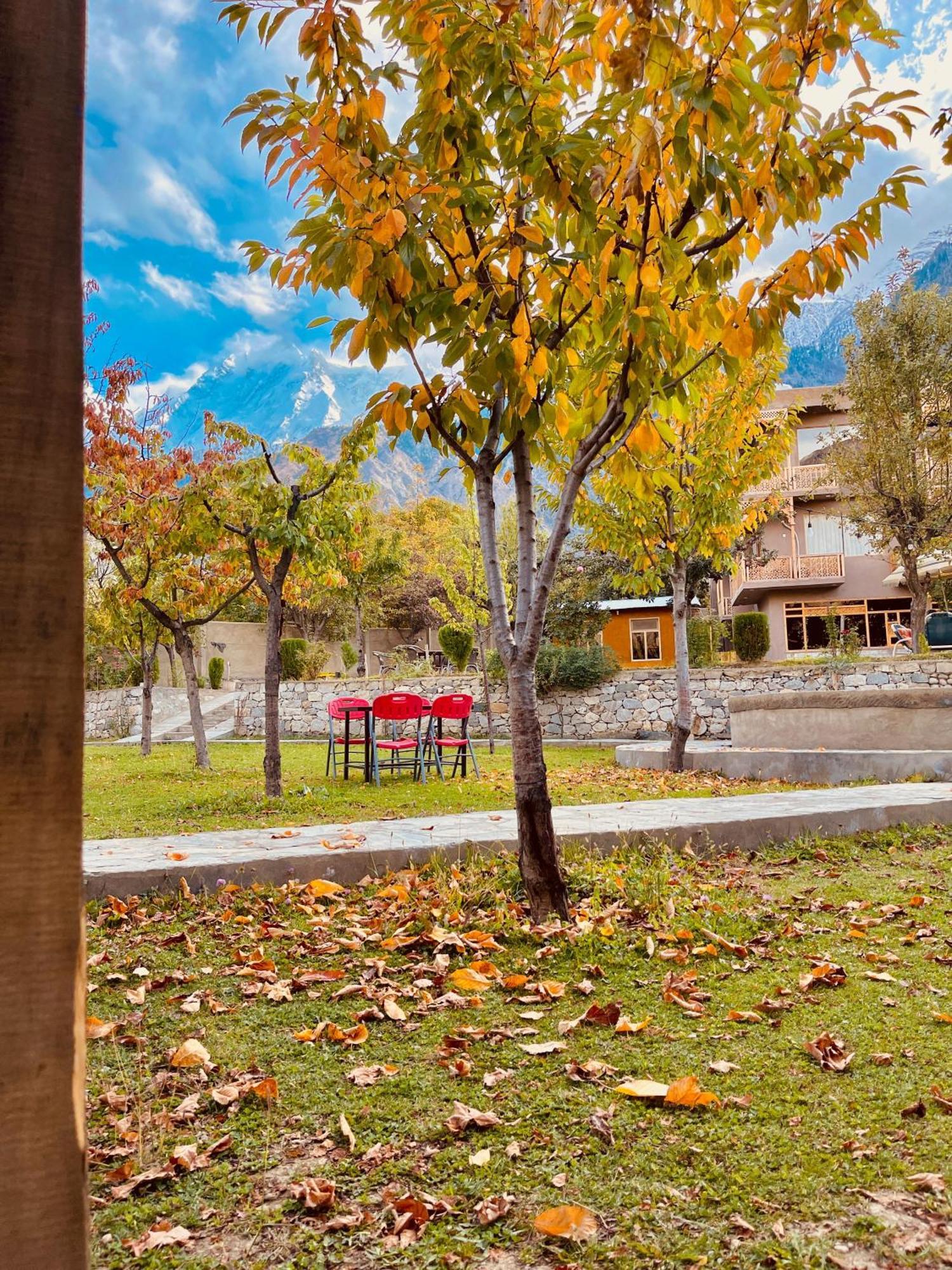 Karimabad  Dumani Nagar Hotel & Resort מראה חיצוני תמונה