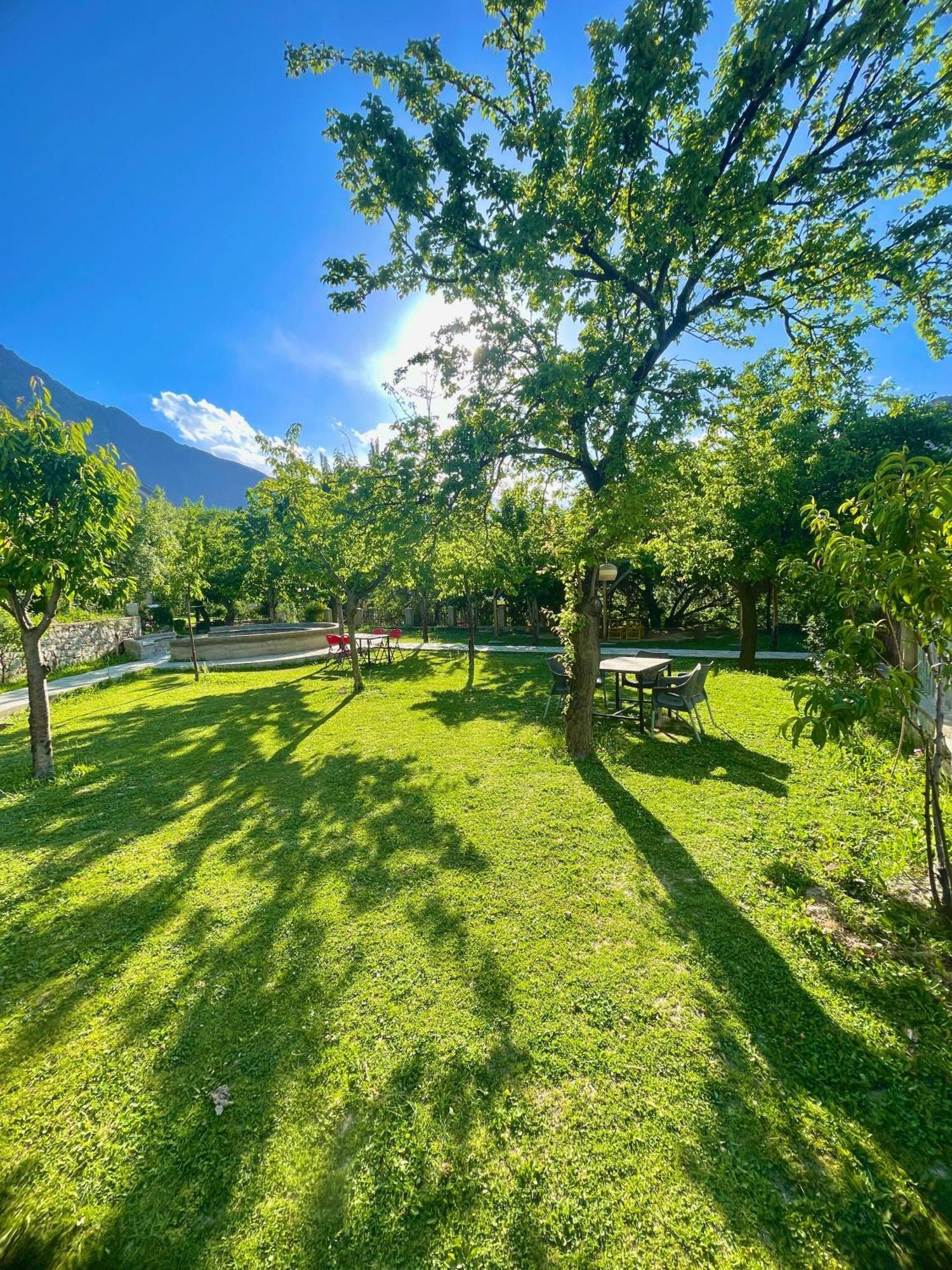 Karimabad  Dumani Nagar Hotel & Resort מראה חיצוני תמונה