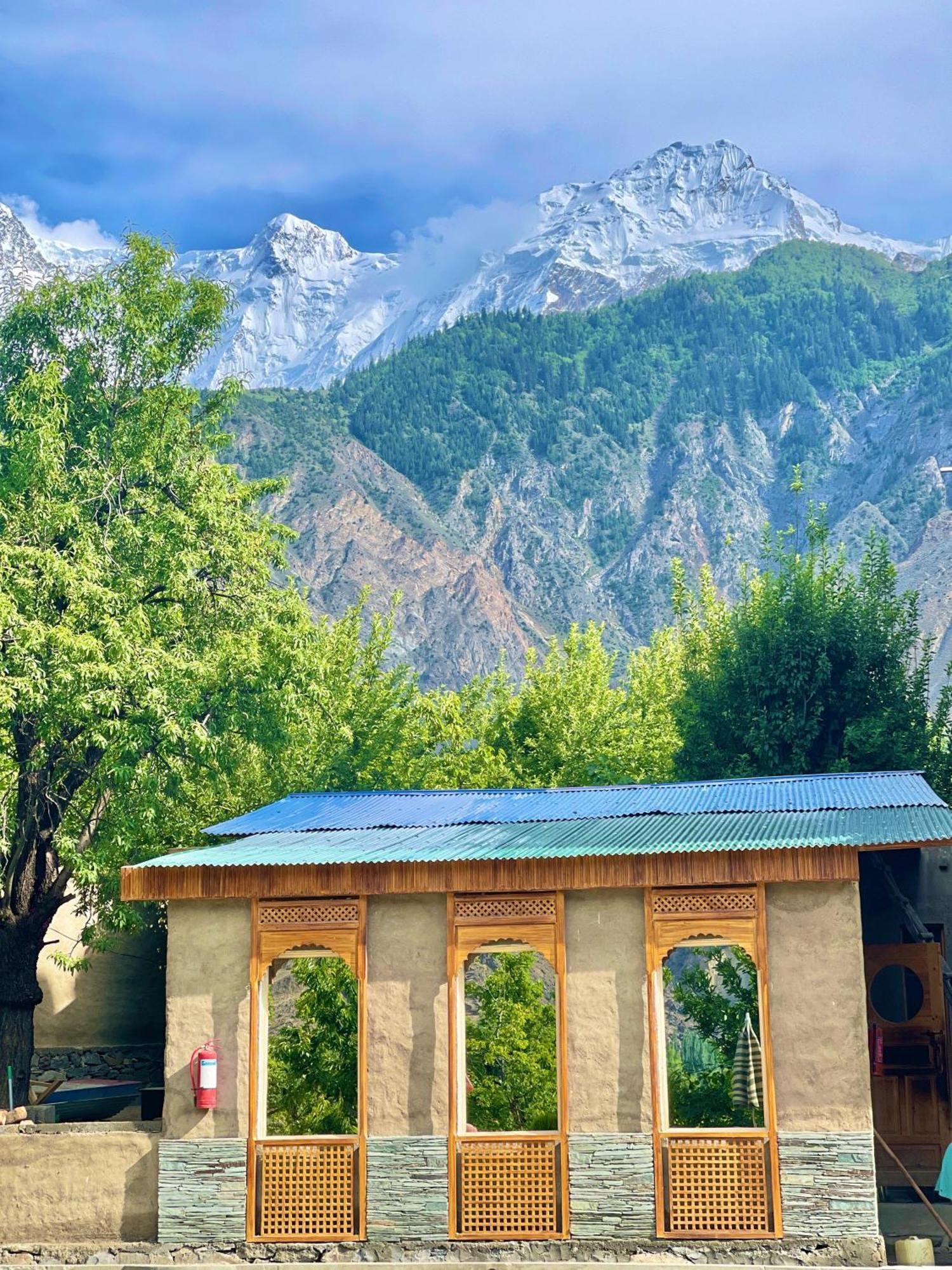 Karimabad  Dumani Nagar Hotel & Resort מראה חיצוני תמונה